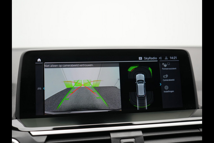 BMW X3 xDrive30e xLine Plug In Hybrid 293pk Dealer O.H PHEV | Trekhaak Af Fabriek | Head Up | Adaptive Cruise | Camera | Lederen Sportstoelen Verwarmd | Apple Carplay | Navigatie | Sfeerverlichting | Virtual | DAB |