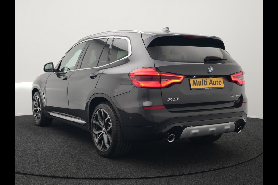 BMW X3 xDrive30e xLine Plug In Hybrid 293pk Dealer O.H PHEV | Trekhaak Af Fabriek | Head Up | Adaptive Cruise | Camera | Lederen Sportstoelen Verwarmd | Apple Carplay | Navigatie | Sfeerverlichting | Virtual | DAB |