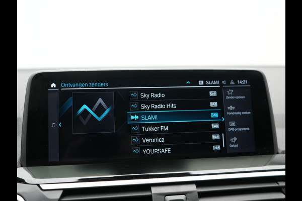 BMW X3 xDrive30e xLine Plug In Hybrid 293pk Dealer O.H PHEV | Trekhaak Af Fabriek | Head Up | Adaptive Cruise | Camera | Lederen Sportstoelen Verwarmd | Apple Carplay | Navigatie | Sfeerverlichting | Virtual | DAB |