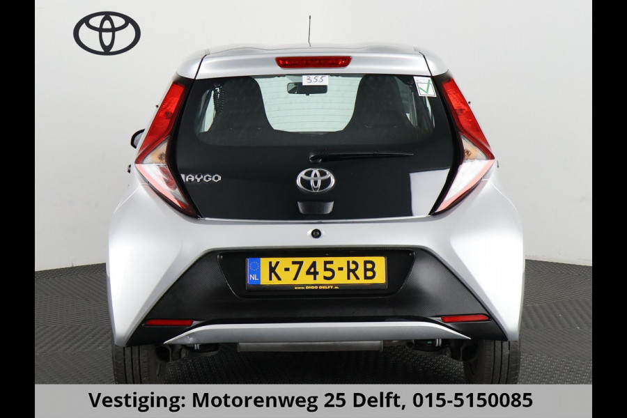 Toyota Aygo 1.0 VVT-i X SILVERLINE FUN CARPLAY NAVI AIRCO.5 DRS .GARANTIE TOT 2031 !