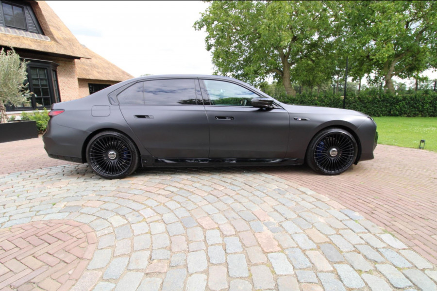 BMW i7 M70 | Fabrieksgarantie 6 jaar| 22 inch | FULL OPTION|NWSTAAT.| Glasscoating|