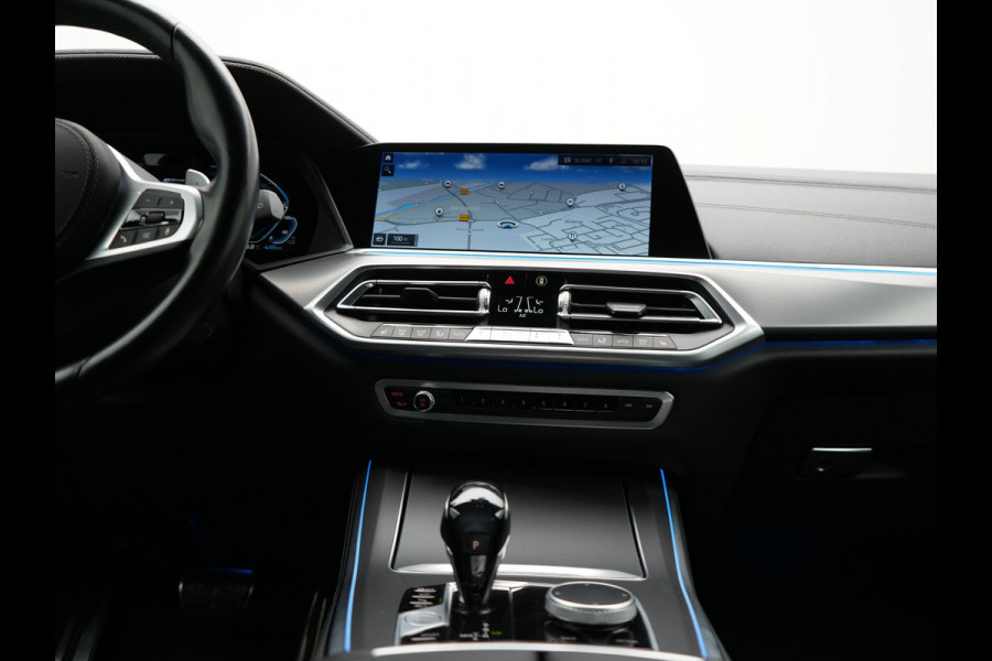 BMW X5 xDrive45e M Sport Plug in Hybrid 394pk PHEV | Trekhaak Af Fabriek | Panodak | Luchtvering | Adaptive Cruise | 360 Camera | M Sportstuur | Sfeerverlichting | Apple Carplay | Lederen Sporstoelen Memory & Verwarmd | Navigatie | DAB |