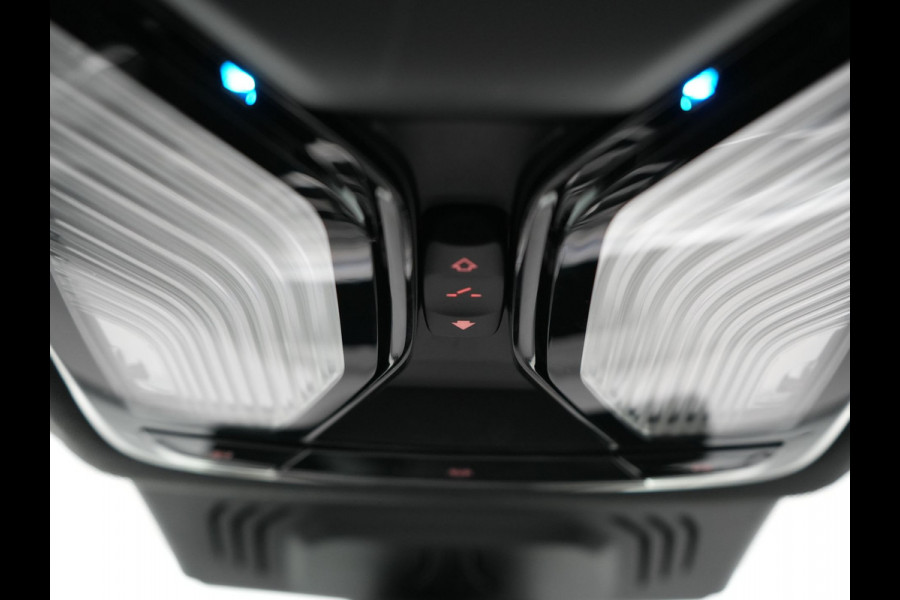 BMW X5 xDrive45e M Sport Plug in Hybrid 394pk PHEV | Trekhaak Af Fabriek | Panodak | Luchtvering | Adaptive Cruise | 360 Camera | M Sportstuur | Sfeerverlichting | Apple Carplay | Lederen Sporstoelen Memory & Verwarmd | Navigatie | DAB |