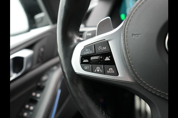 BMW X5 xDrive45e M Sport Plug in Hybrid 394pk PHEV | Trekhaak Af Fabriek | Panodak | Luchtvering | Adaptive Cruise | 360 Camera | M Sportstuur | Sfeerverlichting | Apple Carplay | Lederen Sporstoelen Memory & Verwarmd | Navigatie | DAB |
