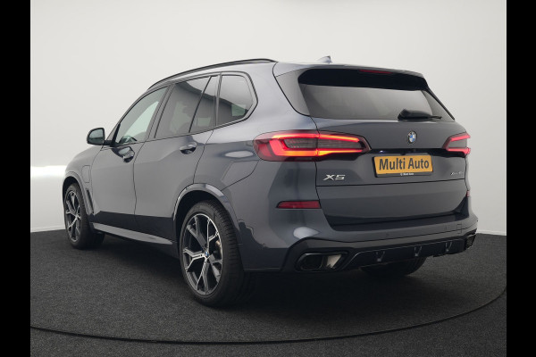 BMW X5 xDrive45e M Sport Plug in Hybrid 394pk PHEV | Trekhaak Af Fabriek | Panodak | Luchtvering | Adaptive Cruise | 360 Camera | M Sportstuur | Sfeerverlichting | Apple Carplay | Lederen Sporstoelen Memory & Verwarmd | Navigatie | DAB |