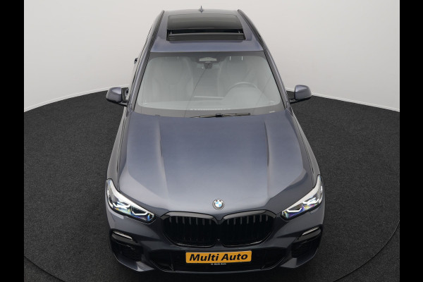 BMW X5 xDrive45e M Sport Plug in Hybrid 394pk PHEV | Trekhaak Af Fabriek | Panodak | Luchtvering | Adaptive Cruise | 360 Camera | M Sportstuur | Sfeerverlichting | Apple Carplay | Lederen Sporstoelen Memory & Verwarmd | Navigatie | DAB |