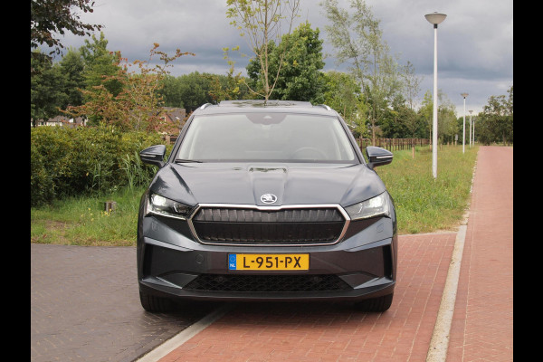 Škoda ENYAQ iV 80 | Panoramadak | Warmtepomp | Camera | Matrix LED koplampen | NL-Auto |