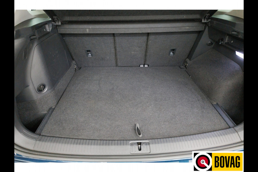 Volkswagen Tiguan 1.4 TSI eHybrid Business+ 245 PK | Ergo active stoelen met massage | Camera | Travel assist | Stoel- & stuurverwarming, Adaptieve cruise, Elec.achterklep