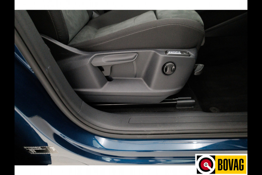 Volkswagen Tiguan 1.4 TSI eHybrid Business+ 245 PK | Ergo active stoelen met massage | Camera | Travel assist | Stoel- & stuurverwarming, Adaptieve cruise, Elec.achterklep