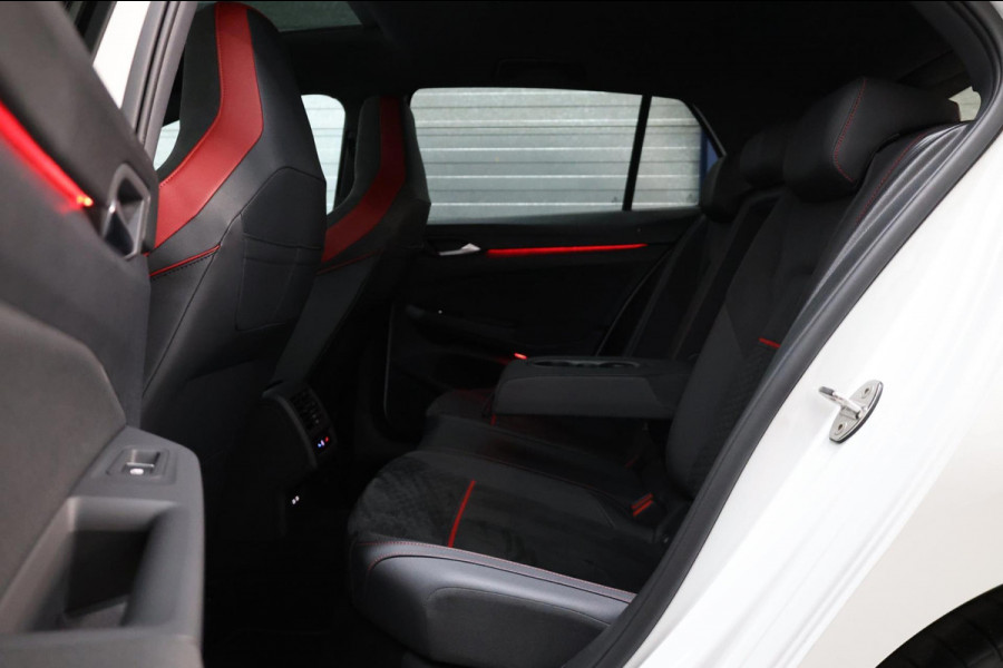 Volkswagen Golf 2.0 TSI GTI Clubsport 301+PK LED+IQ/PANO/HALF LEER+ALCANTARA+S.VERWARMING/19"/CAM/LINE/ACC/ECC/12 MND GARANTIE!