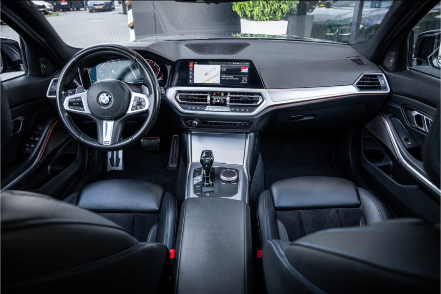 BMW 3-serie 330i M-Sport Panorama | H/K | ACC | HUD | Dravit Grau