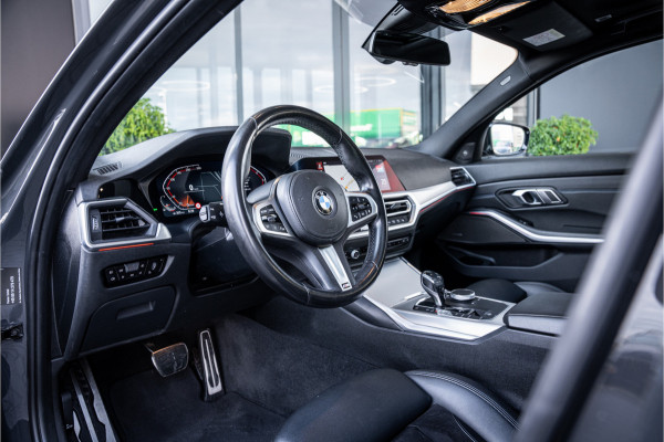 BMW 3-serie 330i M-Sport Panorama | H/K | ACC | HUD | Dravit Grau