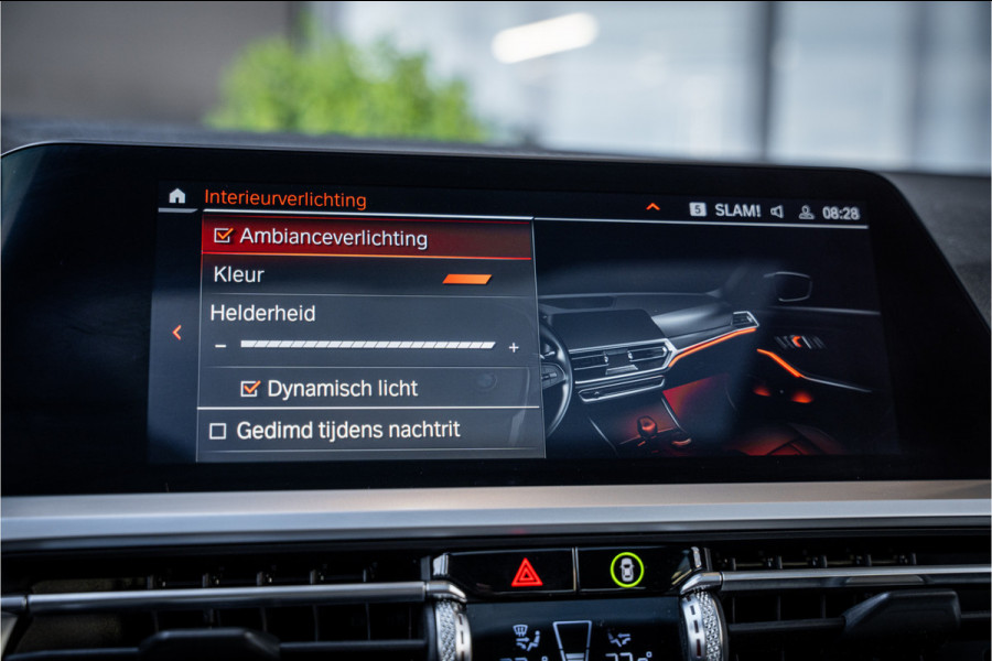 BMW 3-serie 330i M-Sport Panorama | H/K | ACC | HUD | Dravit Grau