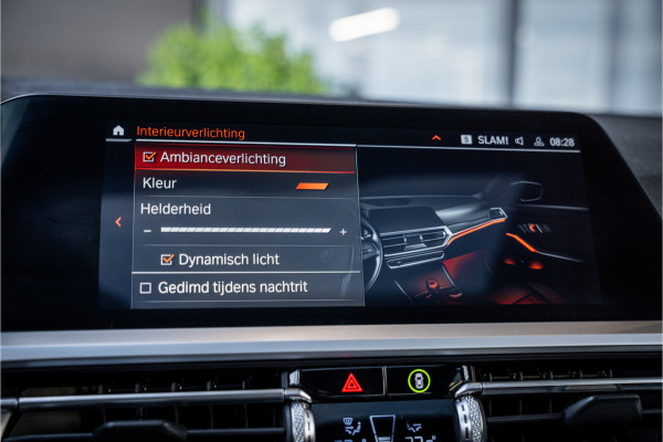 BMW 3-serie 330i M-Sport Panorama | H/K | ACC | HUD | Dravit Grau