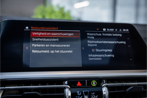 BMW 3-serie 330i M-Sport Panorama | H/K | ACC | HUD | Dravit Grau