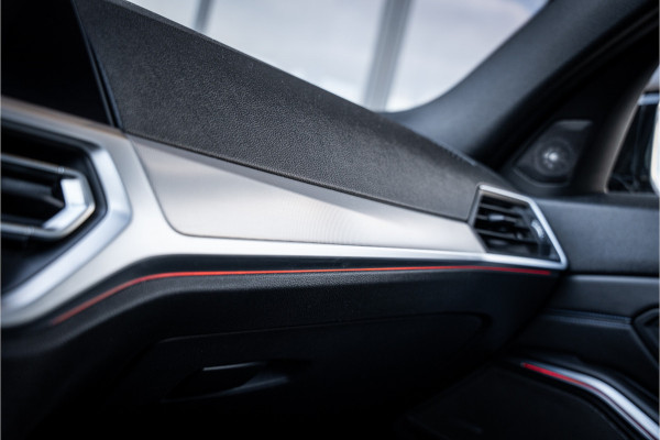 BMW 3-serie 330i M-Sport Panorama | H/K | ACC | HUD | Dravit Grau