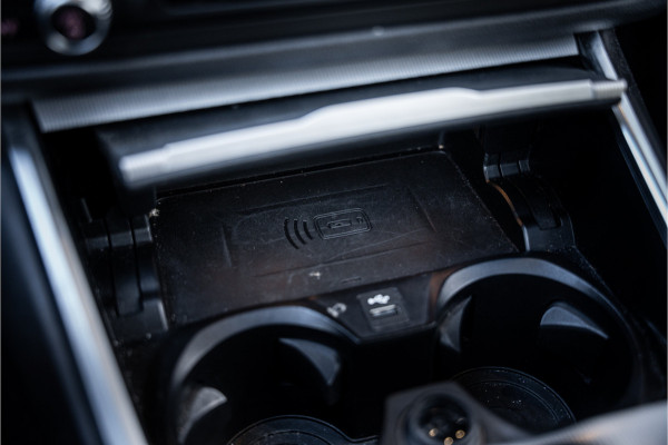BMW 3-serie 330i M-Sport Panorama | H/K | ACC | HUD | Dravit Grau