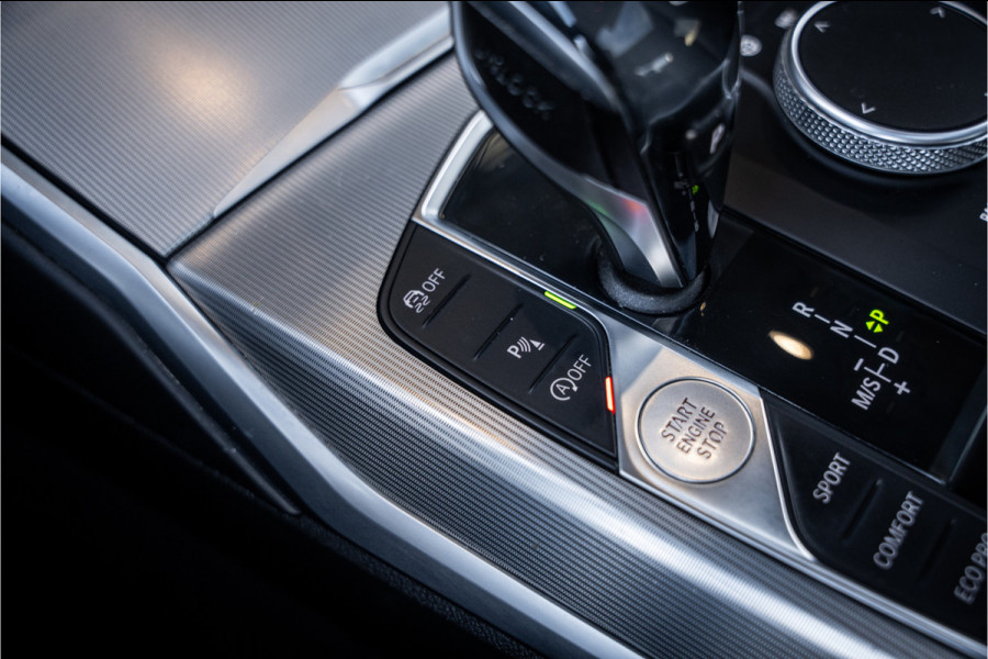 BMW 3-serie 330i M-Sport Panorama | H/K | ACC | HUD | Dravit Grau