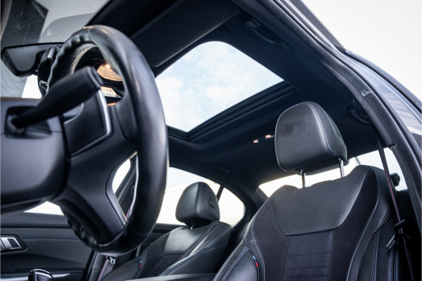 BMW 3-serie 330i M-Sport Panorama | H/K | ACC | HUD | Dravit Grau