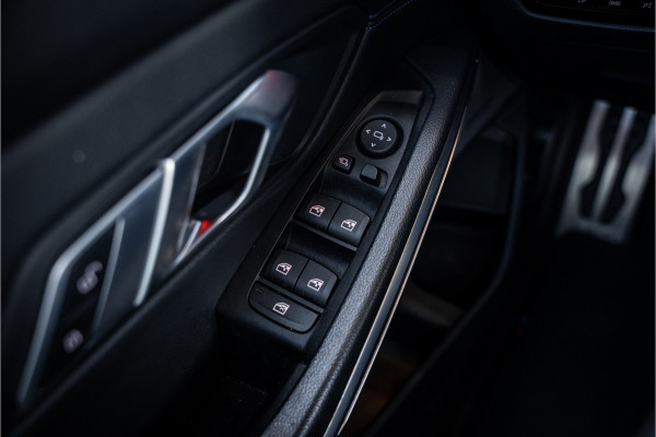 BMW 3-serie 330i M-Sport Panorama | H/K | ACC | HUD | Dravit Grau
