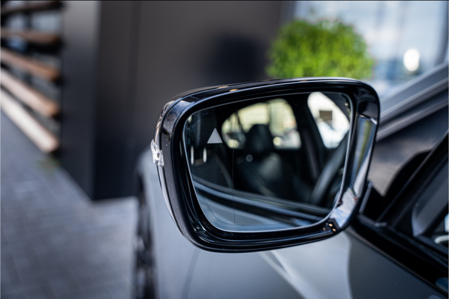 BMW 3-serie 330i M-Sport Panorama | H/K | ACC | HUD | Dravit Grau