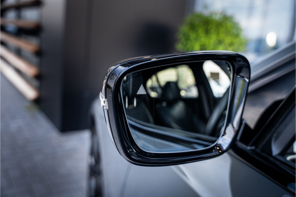 BMW 3-serie 330i M-Sport Panorama | H/K | ACC | HUD | Dravit Grau