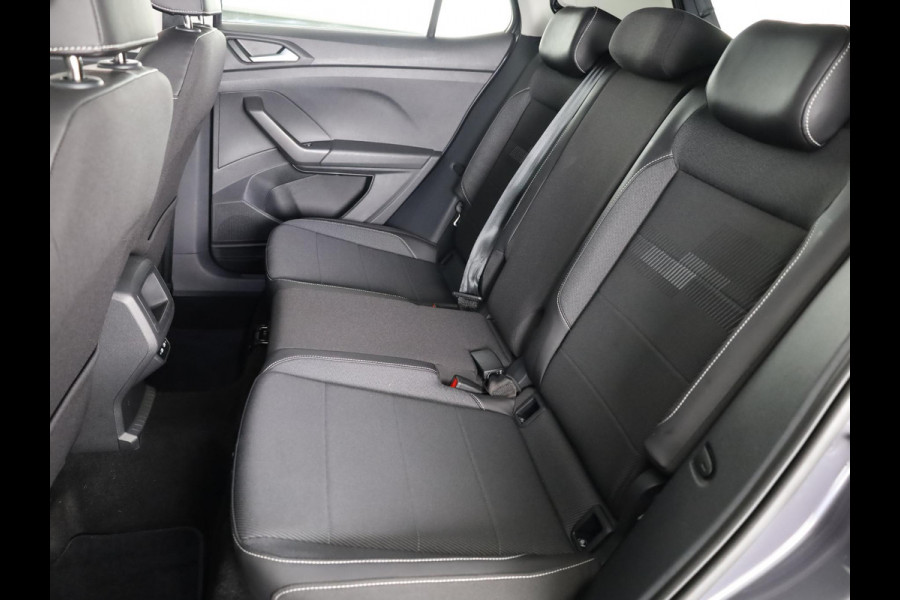 Volkswagen T-Cross 1.0 TSI Style 110 pk Automaat (DSG) | Verlengde garantie | Navigatie | Parkeersensoren | Achteruitrijcamera | Adaptieve cruise control | Stoelverwarming |