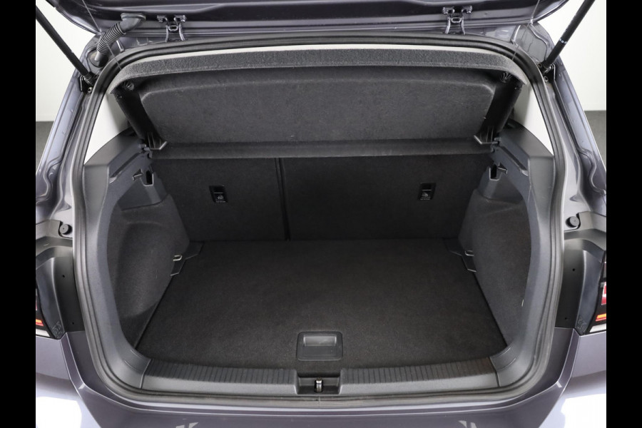 Volkswagen T-Cross 1.0 TSI Style 110 pk Automaat (DSG) | Verlengde garantie | Navigatie | Parkeersensoren | Achteruitrijcamera | Adaptieve cruise control | Stoelverwarming |