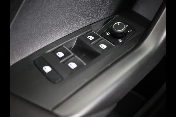 Volkswagen T-Cross 1.0 TSI Style 110 pk Automaat (DSG) | Verlengde garantie | Navigatie | Parkeersensoren | Achteruitrijcamera | Adaptieve cruise control | Stoelverwarming |