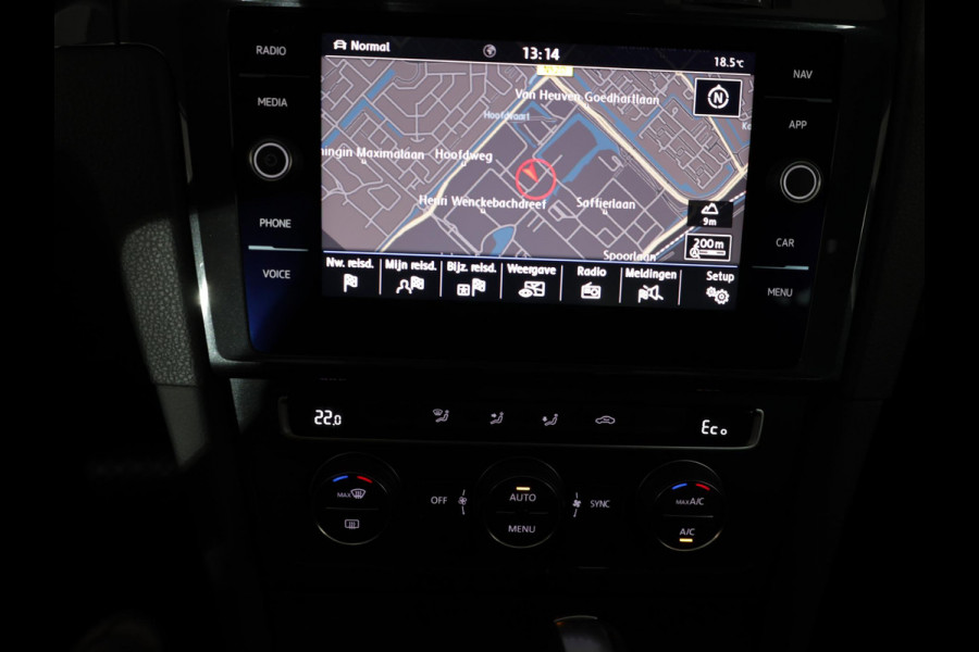 Volkswagen e-Golf E-DITION 136 pk | Navigatie | Parkeersensoren | Adaptieve cruise control | Autom. airco | LED koplampen |