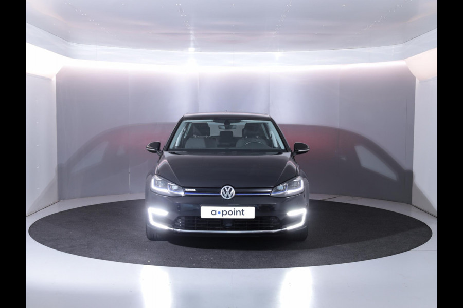 Volkswagen e-Golf E-DITION 136 pk | Navigatie | Parkeersensoren | Adaptieve cruise control | Autom. airco | LED koplampen |