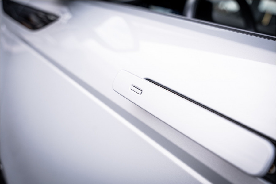 Land Rover Range Rover Evoque 1.5 P300e AWD R-Dynamic SE - Panorama | Meridian | Memory | 360 Camera | Keyless