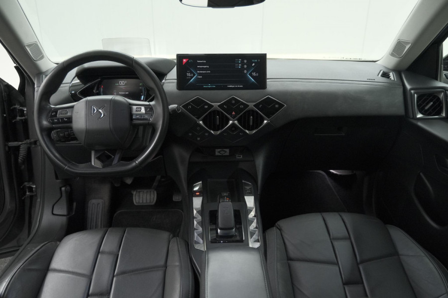 DS DS 3 Crossback 50 kwh e-Tense So Chic | Camera | Dodehoekdetectie | Head-Up Display | Apple Carplay | Stoelverwarming DS DS 3 Crossback 50 kwh e-Tense So Chic | Camera | Dodehoekdetectie | Head-Up Display | Apple Carplay | Stoelverwarming