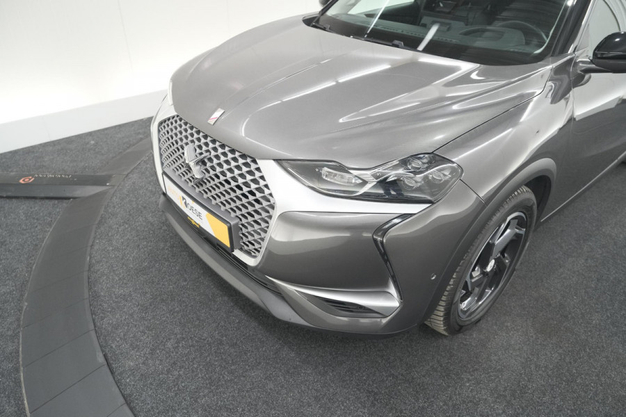 DS DS 3 Crossback 50 kwh e-Tense So Chic | Camera | Dodehoekdetectie | Head-Up Display | Apple Carplay | Stoelverwarming DS DS 3 Crossback 50 kwh e-Tense So Chic | Camera | Dodehoekdetectie | Head-Up Display | Apple Carplay | Stoelverwarming