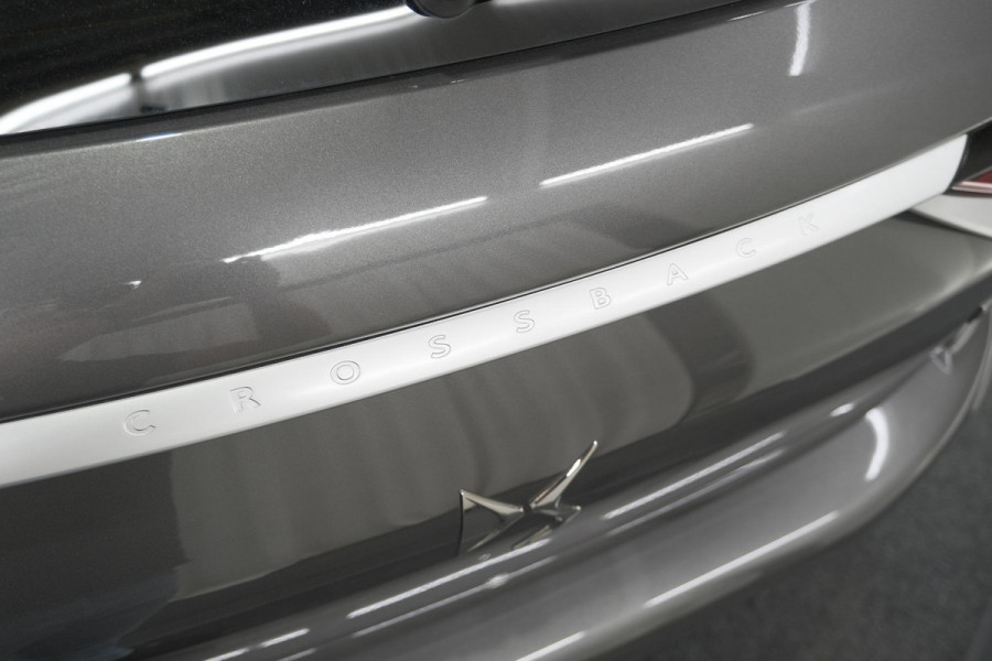 DS DS 3 Crossback 50 kwh e-Tense So Chic | Camera | Dodehoekdetectie | Head-Up Display | Apple Carplay | Stoelverwarming DS DS 3 Crossback 50 kwh e-Tense So Chic | Camera | Dodehoekdetectie | Head-Up Display | Apple Carplay | Stoelverwarming