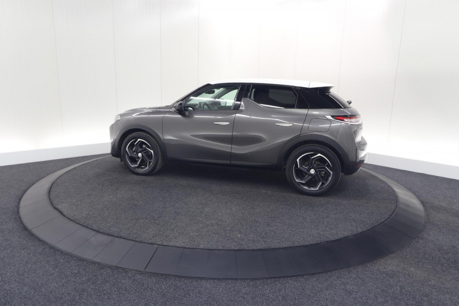 DS DS 3 Crossback 50 kwh e-Tense So Chic | Camera | Dodehoekdetectie | Head-Up Display | Apple Carplay | Stoelverwarming DS DS 3 Crossback 50 kwh e-Tense So Chic | Camera | Dodehoekdetectie | Head-Up Display | Apple Carplay | Stoelverwarming