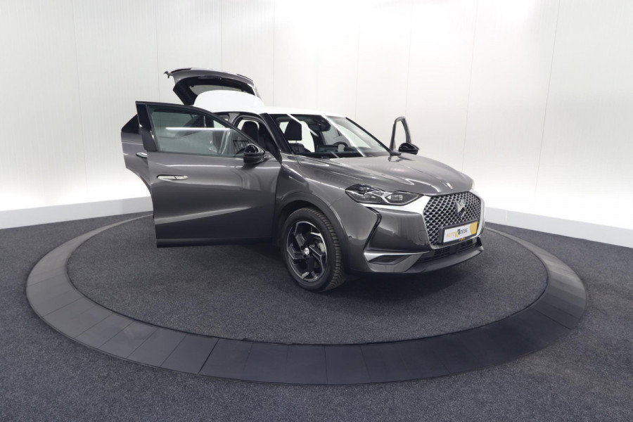 DS DS 3 Crossback 50 kwh e-Tense So Chic | Camera | Dodehoekdetectie | Head-Up Display | Apple Carplay | Stoelverwarming DS DS 3 Crossback 50 kwh e-Tense So Chic | Camera | Dodehoekdetectie | Head-Up Display | Apple Carplay | Stoelverwarming