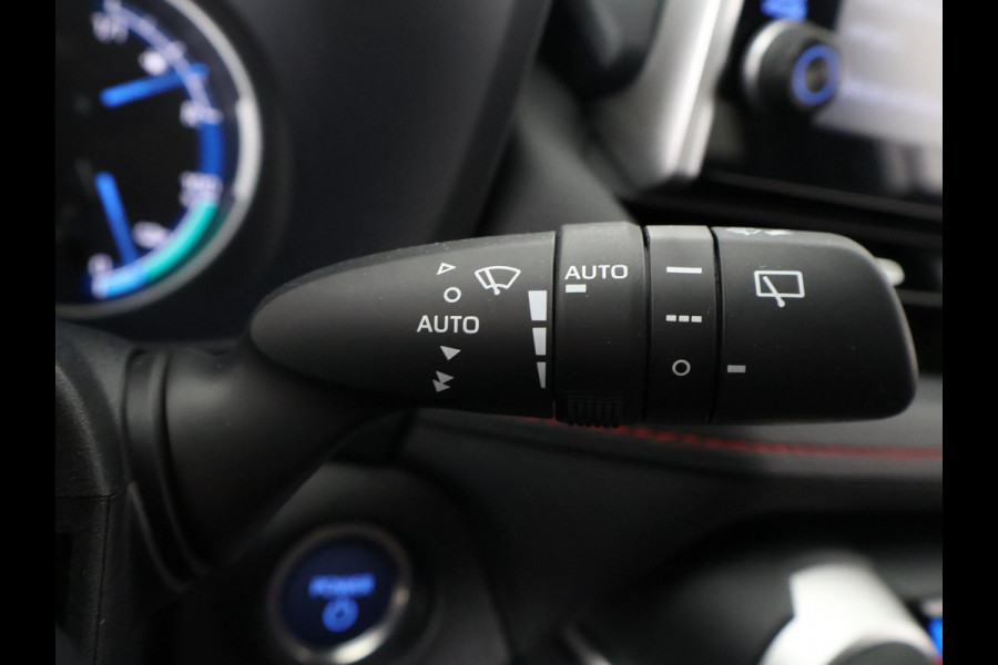 Toyota RAV4 2.5 PLUG-IN AWD STYLE SUZUKI ACROSS 1e EIG. GARANTIE 3-2033.*BI-TONE BODY PACK.HALF LEDER.STOELVERWARMING. CARPLAY. CAMERA.
