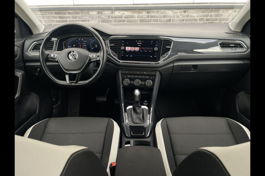 Volkswagen T-Roc 1.5 TSI Sport LED | Trekhaak | Carplay | Camera | Virtual Cockpit | PDC
