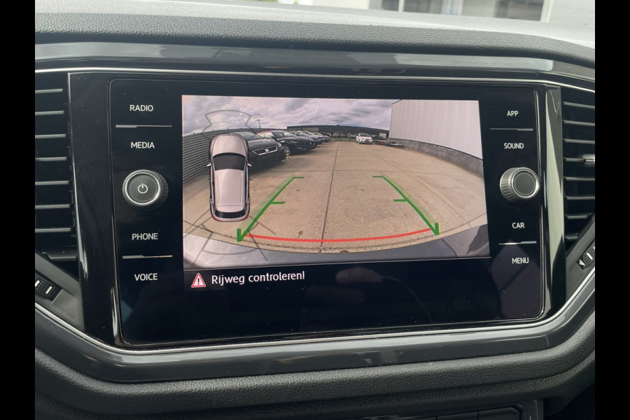 Volkswagen T-Roc 1.5 TSI Sport LED | Trekhaak | Carplay | Camera | Virtual Cockpit | PDC