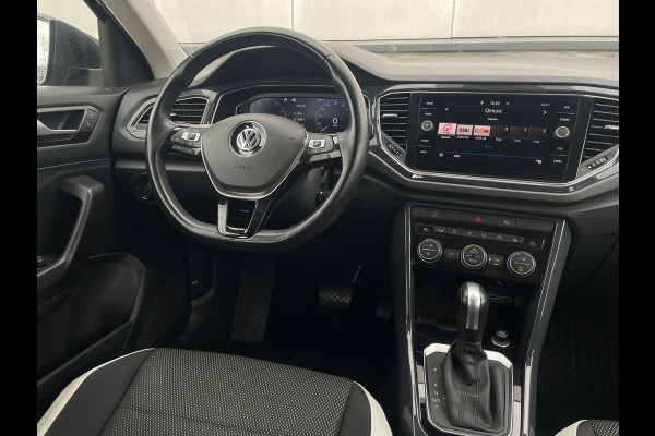 Volkswagen T-Roc 1.5 TSI Sport LED | Trekhaak | Carplay | Camera | Virtual Cockpit | PDC