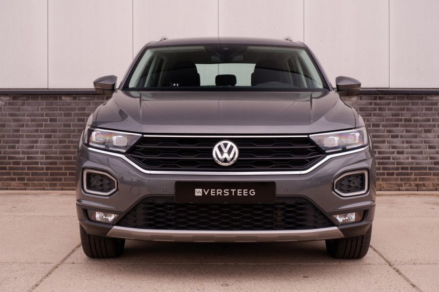 Volkswagen T-Roc 1.5 TSI Sport LED | Trekhaak | Carplay | Camera | Virtual Cockpit | PDC