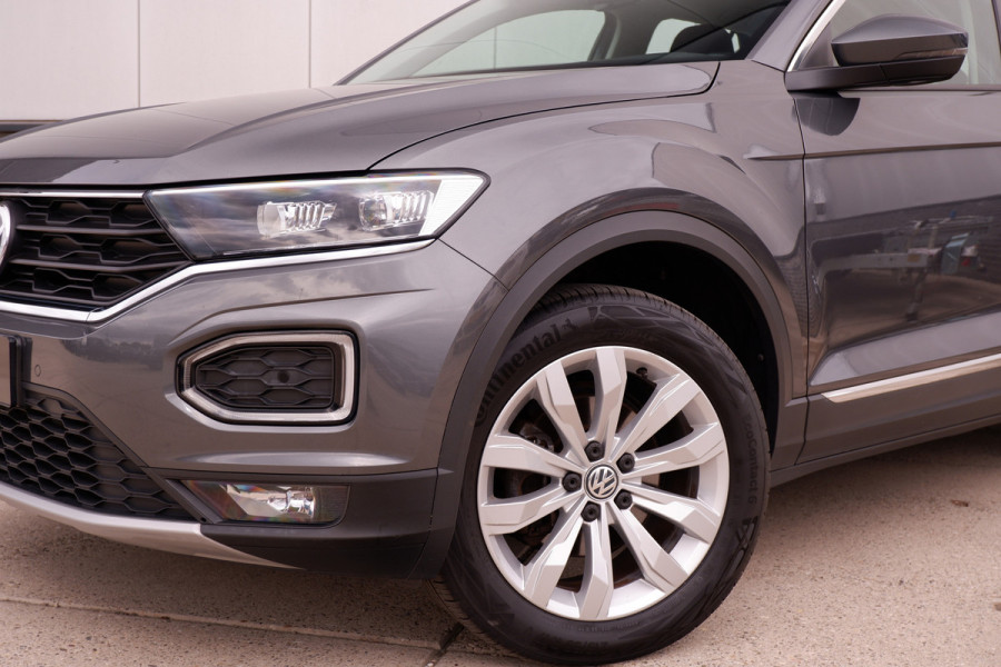 Volkswagen T-Roc 1.5 TSI Sport LED | Trekhaak | Carplay | Camera | Virtual Cockpit | PDC