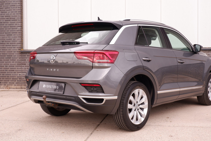 Volkswagen T-Roc 1.5 TSI Sport LED | Trekhaak | Carplay | Camera | Virtual Cockpit | PDC