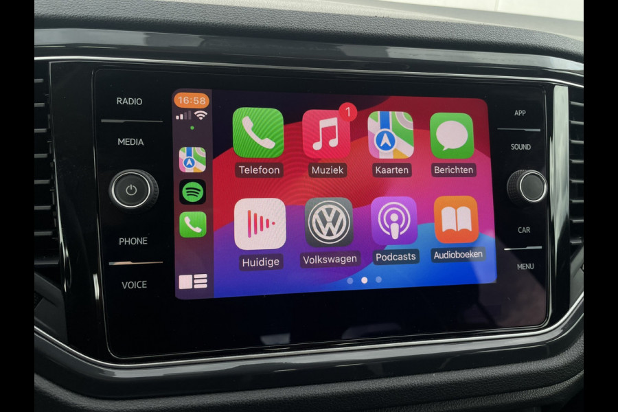 Volkswagen T-Roc 1.5 TSI Sport LED | Trekhaak | Carplay | Camera | Virtual Cockpit | PDC