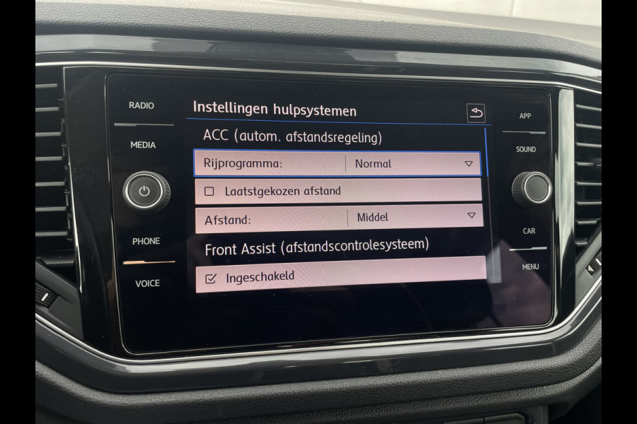 Volkswagen T-Roc 1.5 TSI Sport LED | Trekhaak | Carplay | Camera | Virtual Cockpit | PDC