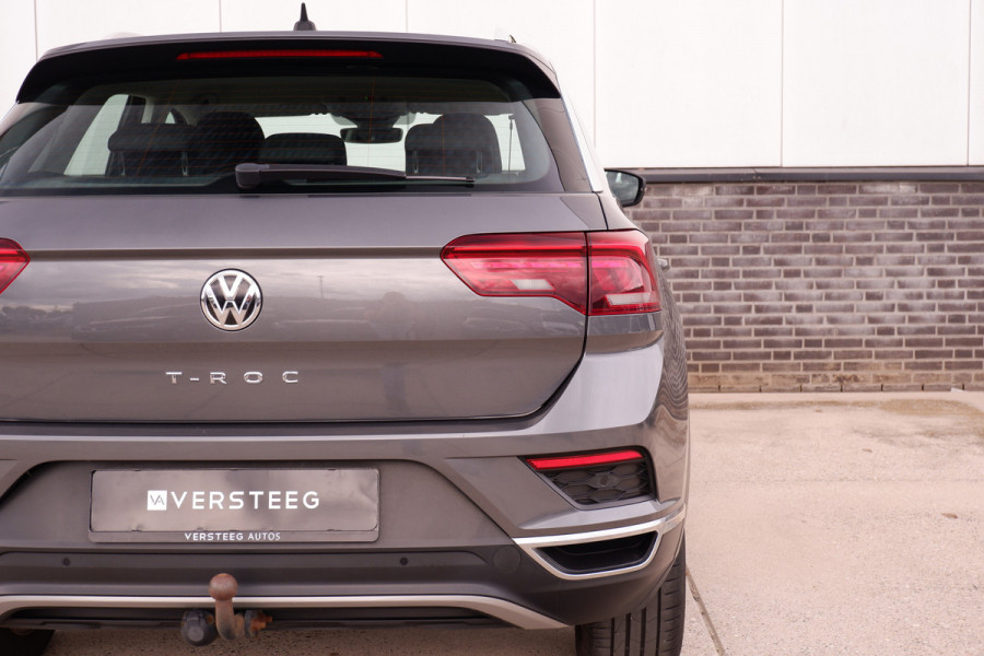 Volkswagen T-Roc 1.5 TSI Sport LED | Trekhaak | Carplay | Camera | Virtual Cockpit | PDC