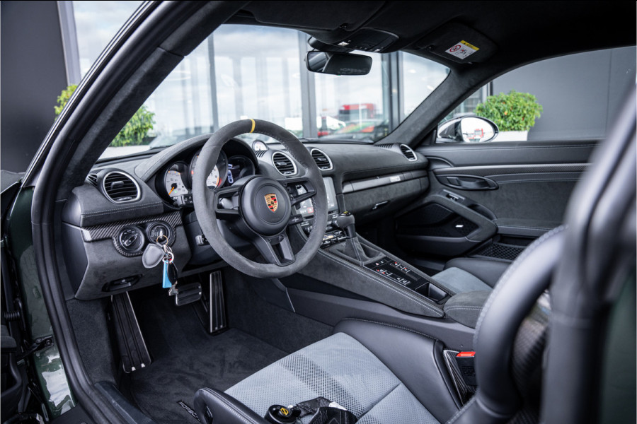 Porsche 718 GT4 RS - Origineel NL | 3 jaar Porsche Approved | Volledig XPEL | Weissach | Oakgreenmetallic | Keramisch | Carbon | Sport Chrono +
