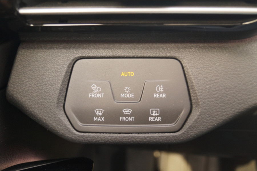 Volkswagen ID.4 Family 77kWh -NAVI-ECC-