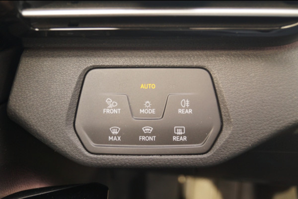 Volkswagen ID.4 Family 77kWh -NAVI-ECC-